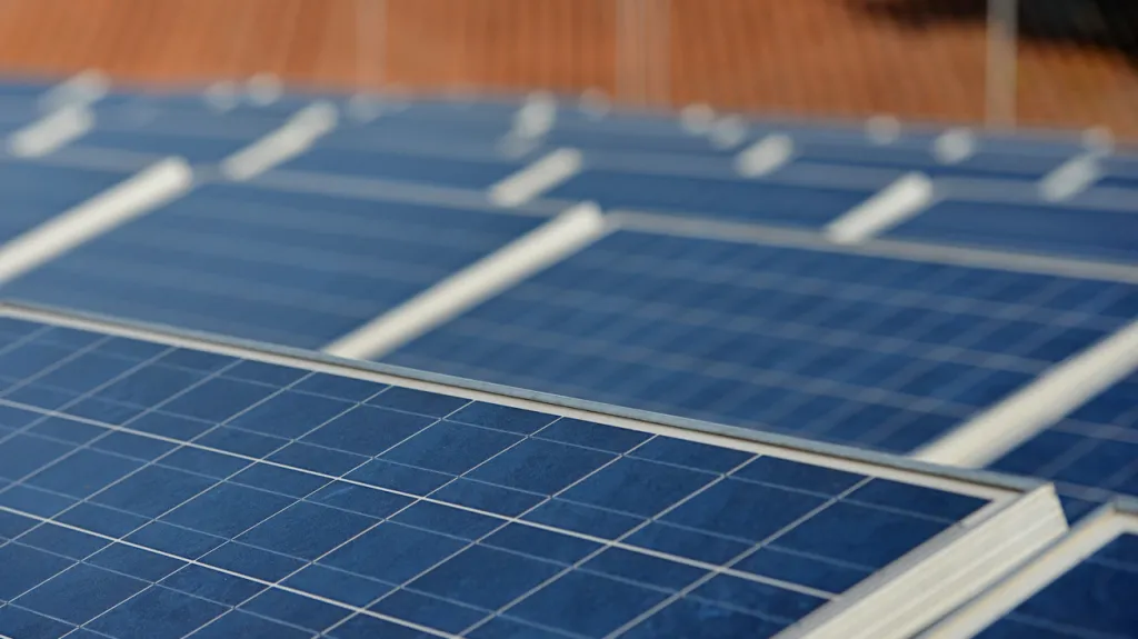 Solární elektrárna