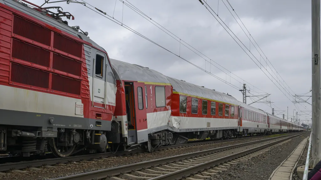 Den po srážce vlaků na Slovensku, 11. 10. 2025