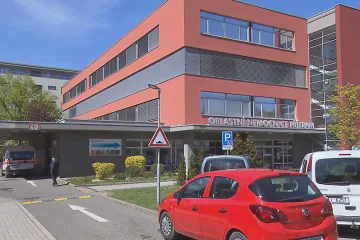 Představenstvo příbramské nemocnice odvolalo stíhaného Holobradu