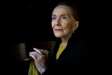 Zemřela pěvkyně Soňa Červená. Hrála s Werichem a skrz železnou oponu utekla za Carmen