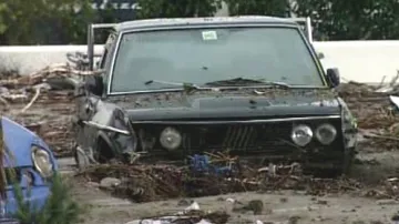 Následky sesuvů půdy