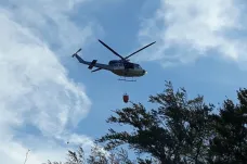 U Raspenavy na Liberecku hoří les, na místě zasahoval vrtulník