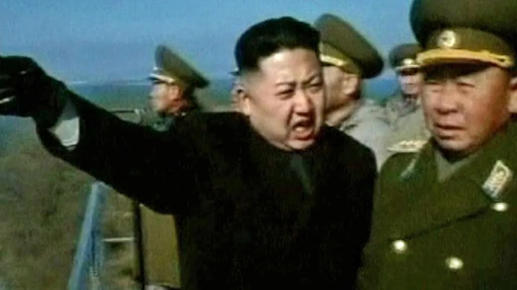 Kim Čong-un se svými důstojníky
