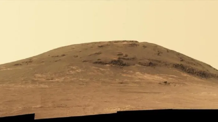 Fotografie pořízené sondou Opportunity na Marsu