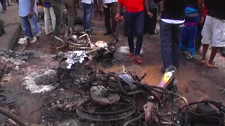 V Nigérii hořela cisterna s palivem
