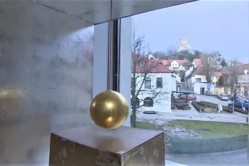 Galerie Závodný se desetkrát ohlíží, za Jetelovou, Malichem či Chatrným