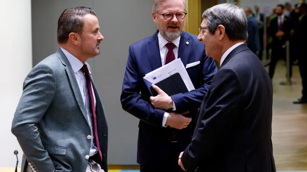 Premiér Petr Fiala (ODS) na summitu s lucemburským premiérem Xavierem Bettelem a kyperským prezidentem Nicosem Anastasiadesem