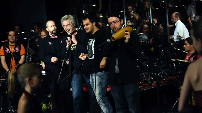 The Tap Tap a jejich hosté v Opeře