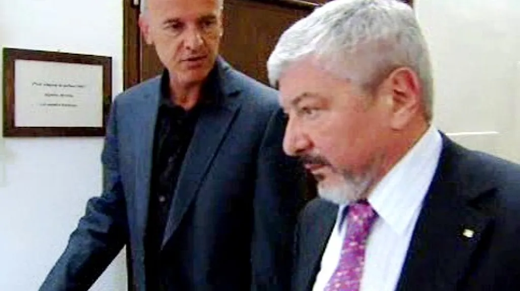 Vladimír Železný odchází od soudu