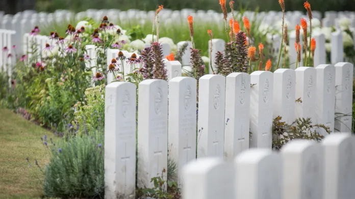 Hroby padlých vojáků