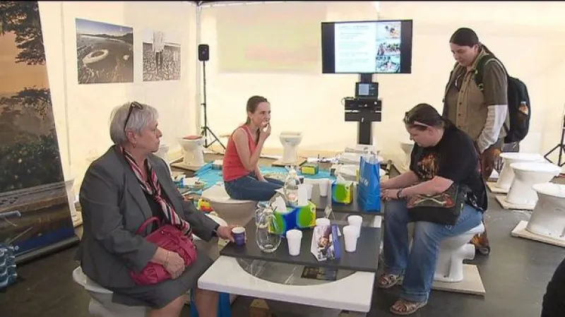 Události: Až polovinu vody vyplýtváme zbytečně