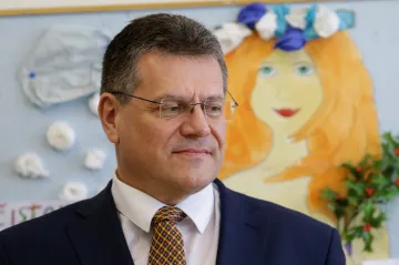 Diplomat Šefčovič má v zádech vládní stranu. Slovensko vidí hlavně v Evropě