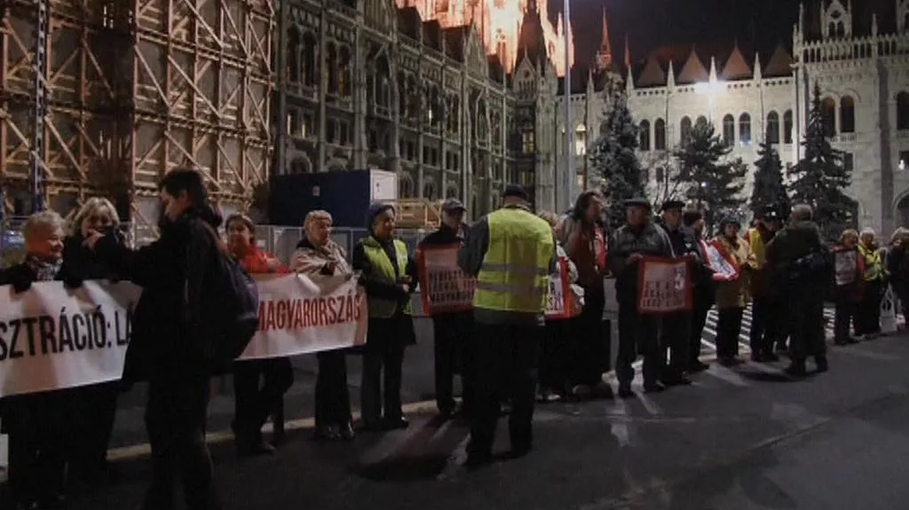 Protest před maďarským parlamentem