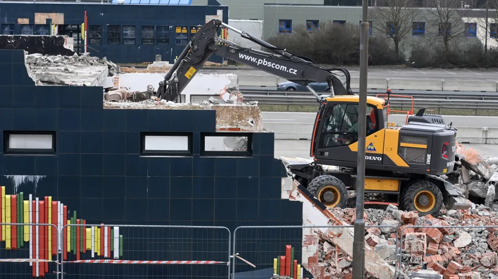 Demolice bývalé celnice u dálničního hraničního přechodu Rozvadov