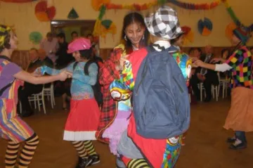 Ples dětského domova Dolní Lánov již po osmnácté