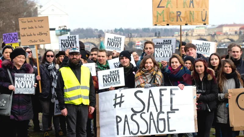 Demonstrace na podporu uprchlíků