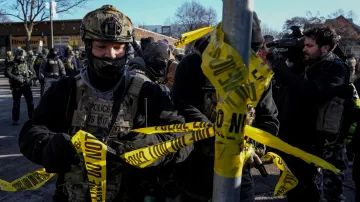 Federální agenti na místě další střelby v Minneapolisu v Minnesotě (24. ledna 2026)