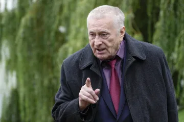 Zemřel vůdce ruské krajní pravice Žirinovskij
