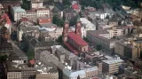 Letecký snímek centra Ostrava s katedrálou