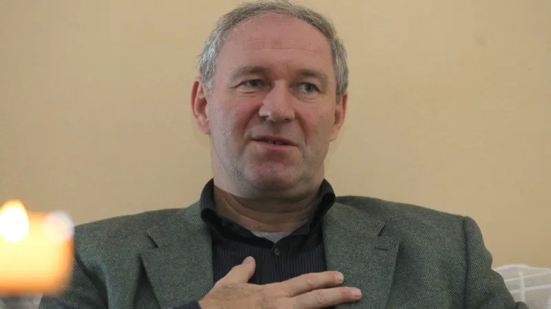 Róbert Bezák