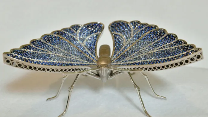 Raritní zakázka: Motýl z 18karátového zlata
