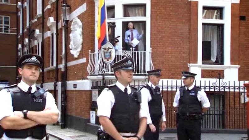 OSN rozhodla ve prospěch Juliana Assange