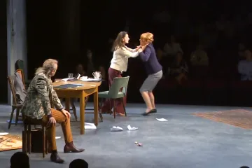 „Hra jak vystřižená ze schůze našeho SVJ.“ Rozhádaní majitelé bytů se představí i v Polsku