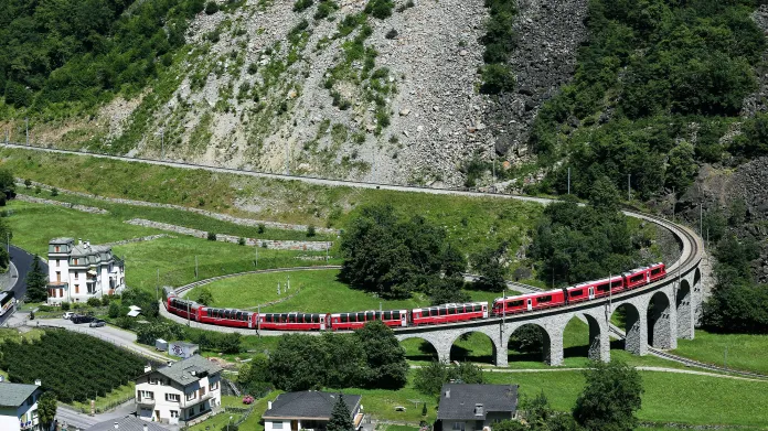 Jednou z největších atrakcí je unikátní kruhový viadukt Bruscio