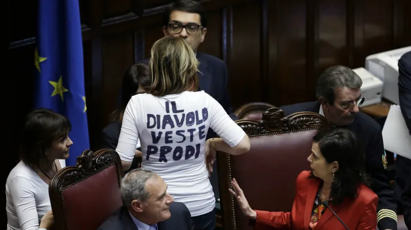 Alessandra Mussoliniová protestuje proti Prodimu