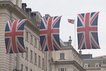 Počet lidí z EU v Británii klesá, zemi chybí pracovníci. Politici přesto mluví o zpřísnění vízových pravidel