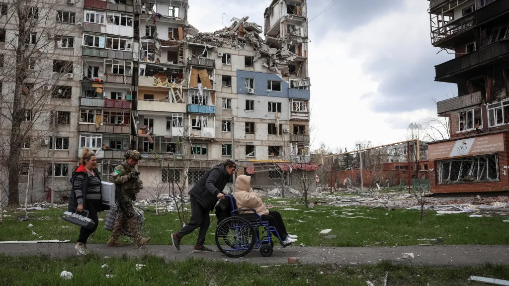 Ilustrační foto - evakuace obyvatel z Pokrovsku v Doněcké oblasti