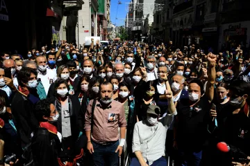 Turecká advokátka držela hladovku za spravedlivý proces. Po 238 dnech zemřela