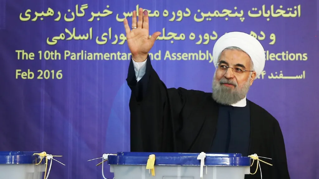 Íránský prezident Hasan Rouhání u voleb