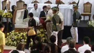 Pohřeb Corazon Aquinové