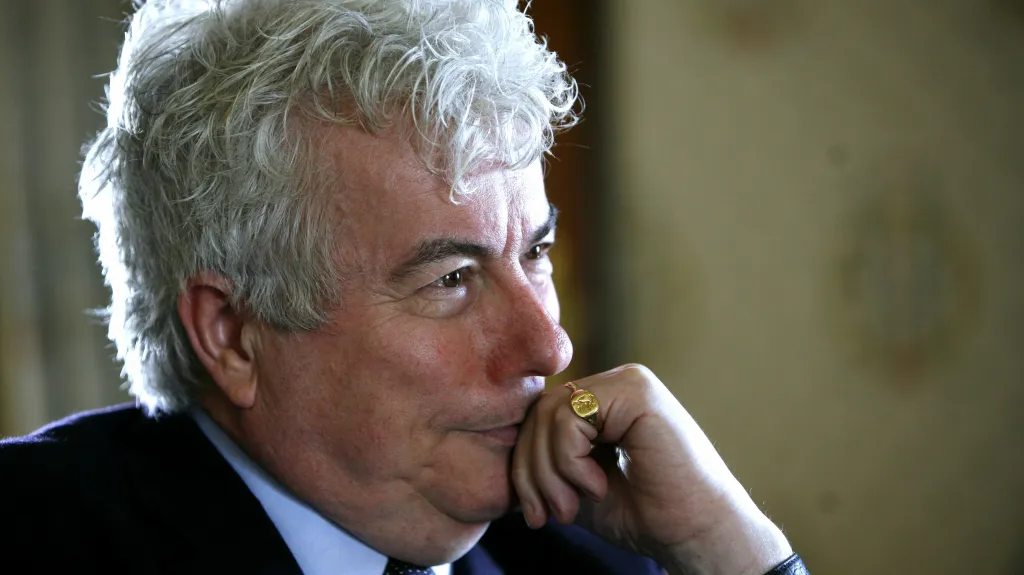 Ken Follett