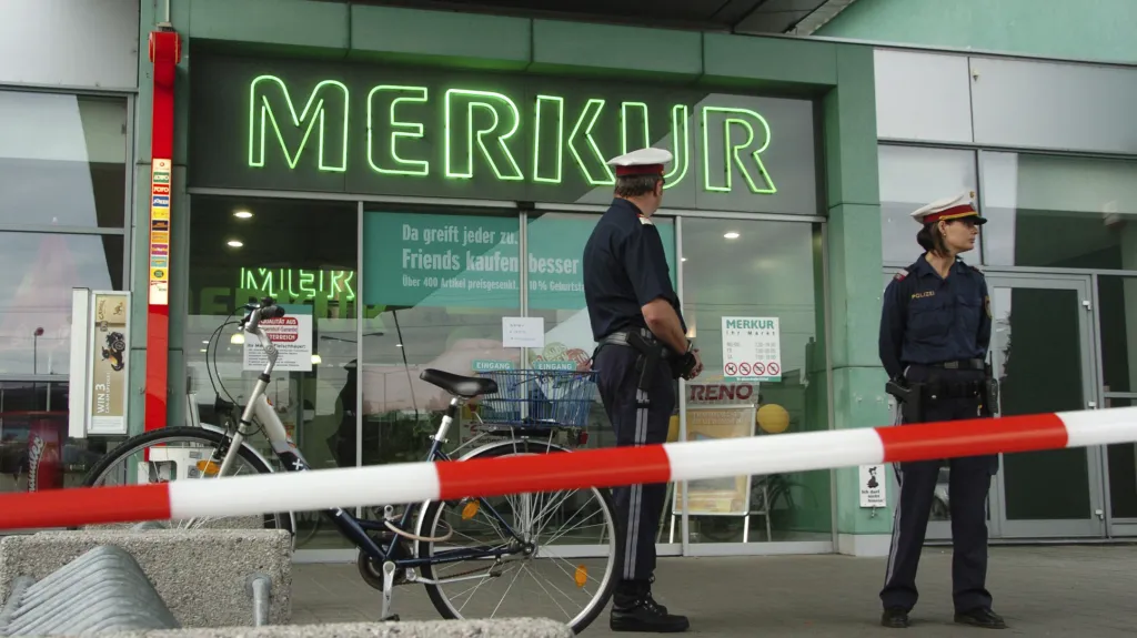 Obchodní dům, v němž policie zastřelila 14letého zloděje