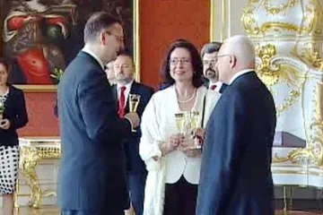 Klaus jmenoval Nečase premiérem