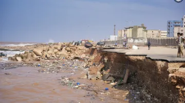 Následky záplav v přístavním městě Derna