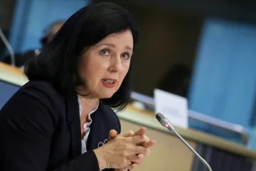 Mám obavy o svobodné a čestné volby v Polsku, řekla Jourová deníku Rzeczpospolita