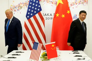 USA uplatňují nová cla vůči Číně. Ta zahájila odvetu