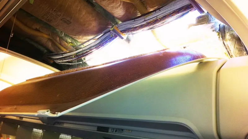 Díra v trupu letadla společnosti Southwest Airlines