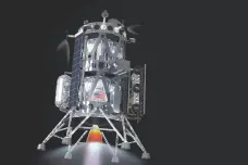 Na Měsíc zamíří tři moduly. Pro NASA je postaví soukromé společnosti