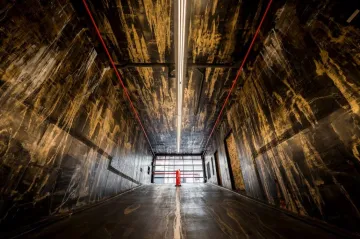 Magistrála, garáže i kostel jsou obraz. Malíř Patrik Hábl přestavěl Villu Pellé