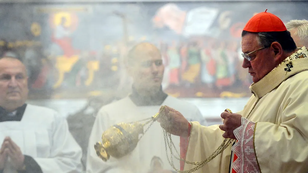 Kardinál Duka na Boží hod sloužil mši ve Svatovítské katedrále
