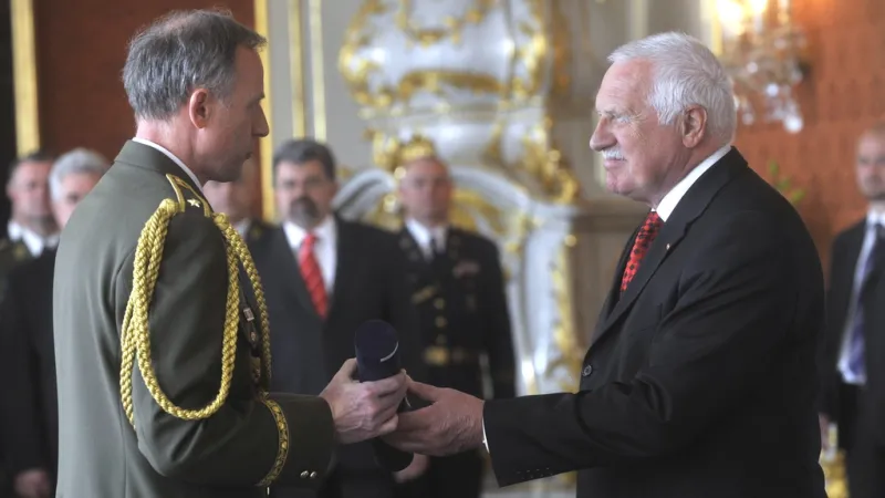 Jaroslav Kocián při generálském povýšení