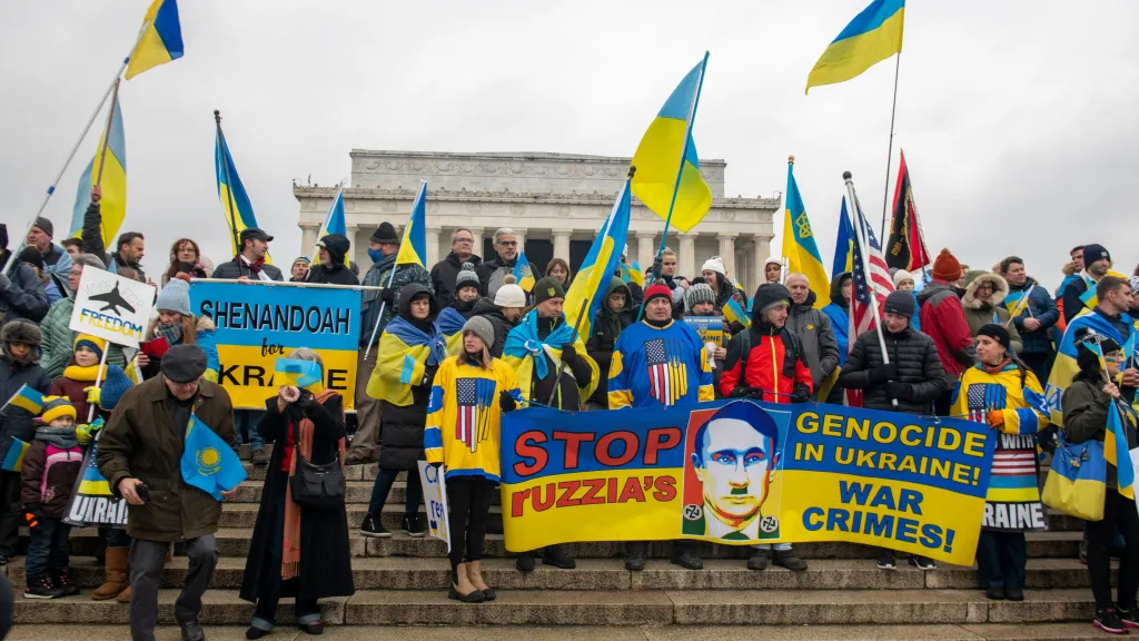 Demonstrace ukrajinských uprchlíků ve Washingtonu