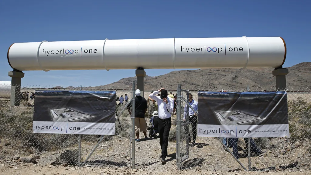 Test magnetické dráhy Hyperloop v Las Vegas