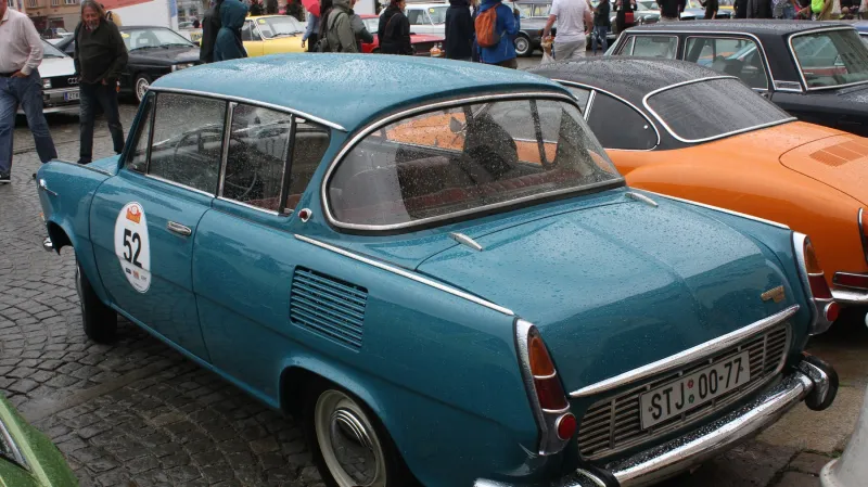Škoda 1000 MBX s karoserií tudor