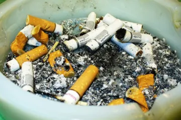 Stát zdražuje cigarety. Levnější značky více, prémiové méně
