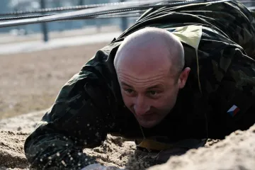 OBRAZEM: Kliky, běh, plavání... Takhle vypadá výběrové řízení mezi elitu české armády